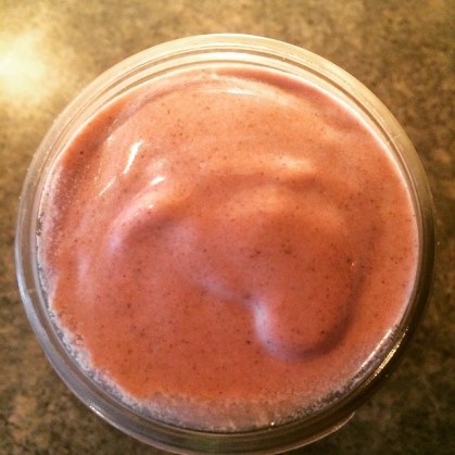 almond kefir strawberry smoothie